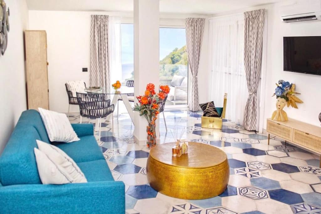 Suite Apartments Branco - Infinity Pool & Sea View - 5 Minuti Dal Centro Таорміна Екстер'єр фото