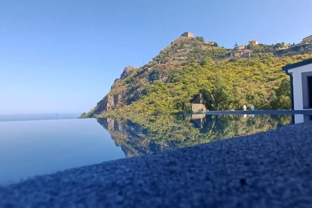 Suite Apartments Branco - Infinity Pool & Sea View - 5 Minuti Dal Centro Таорміна Екстер'єр фото